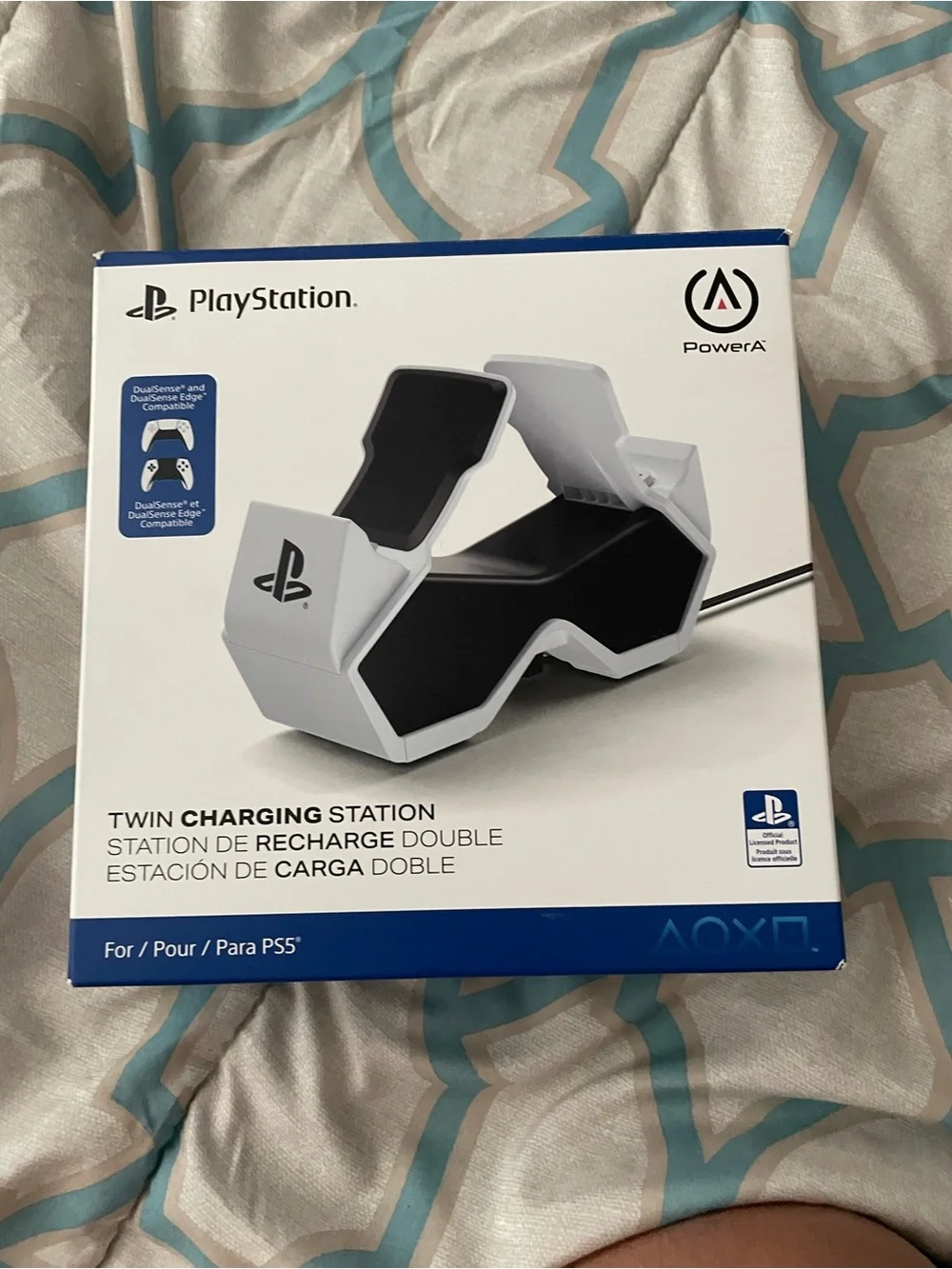 PlayStation / PowerA Twin Charging Station - White & Black